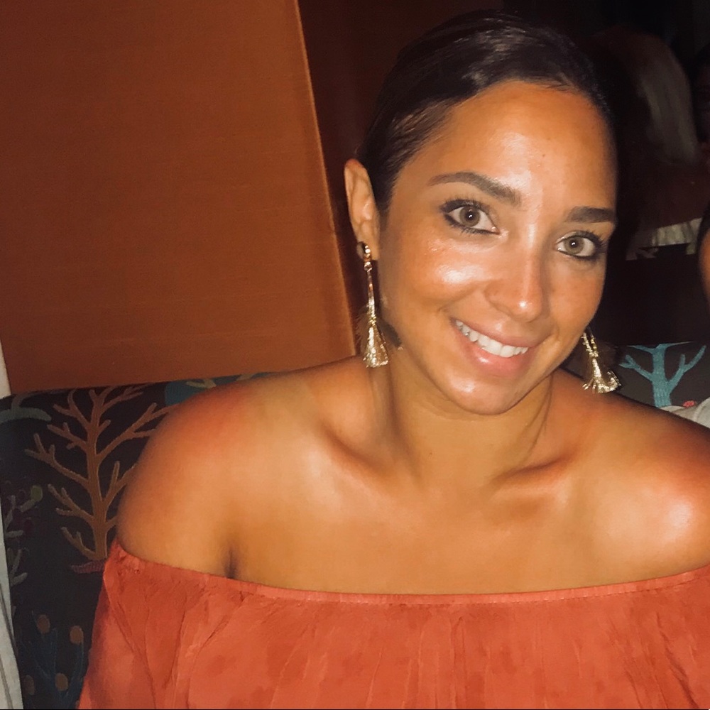 Meet your Posher, Madelyn